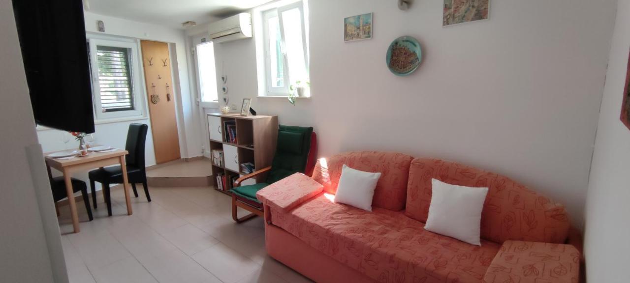 Apartment "Orangina" Sea - Nature - Relax - Ideal For Couples ドゥブロブニク エクステリア 写真
